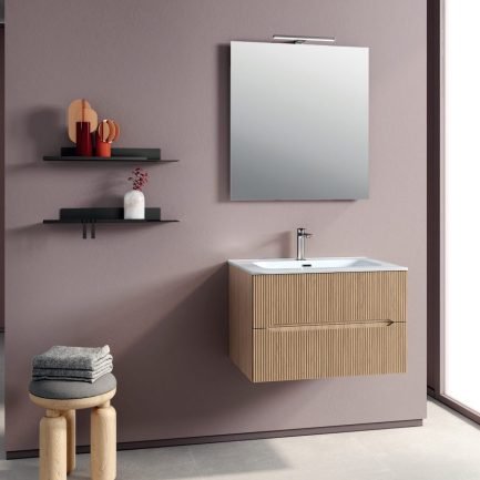 Easy Cannettato, mobile da bagno sospeso rovere chiaro cannettato con lavabo in ceramica di BelBagno