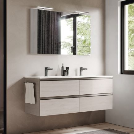 System 06, mobile da bagno sospeso legno chiaro con lavabo in mineralux con due vasche di Ideagroup