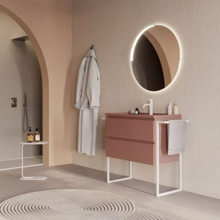 Urban Platea 2, mobile da bagno malva con struttura bianca e lavabo in ceramica salvagoccia di Legnobagno